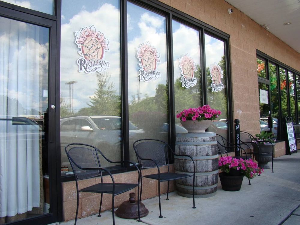 Buon Appetito storefront with flowers